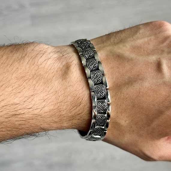 Men Thick Hand-engraved Silver Chain Bracelet , Handmade Link Men