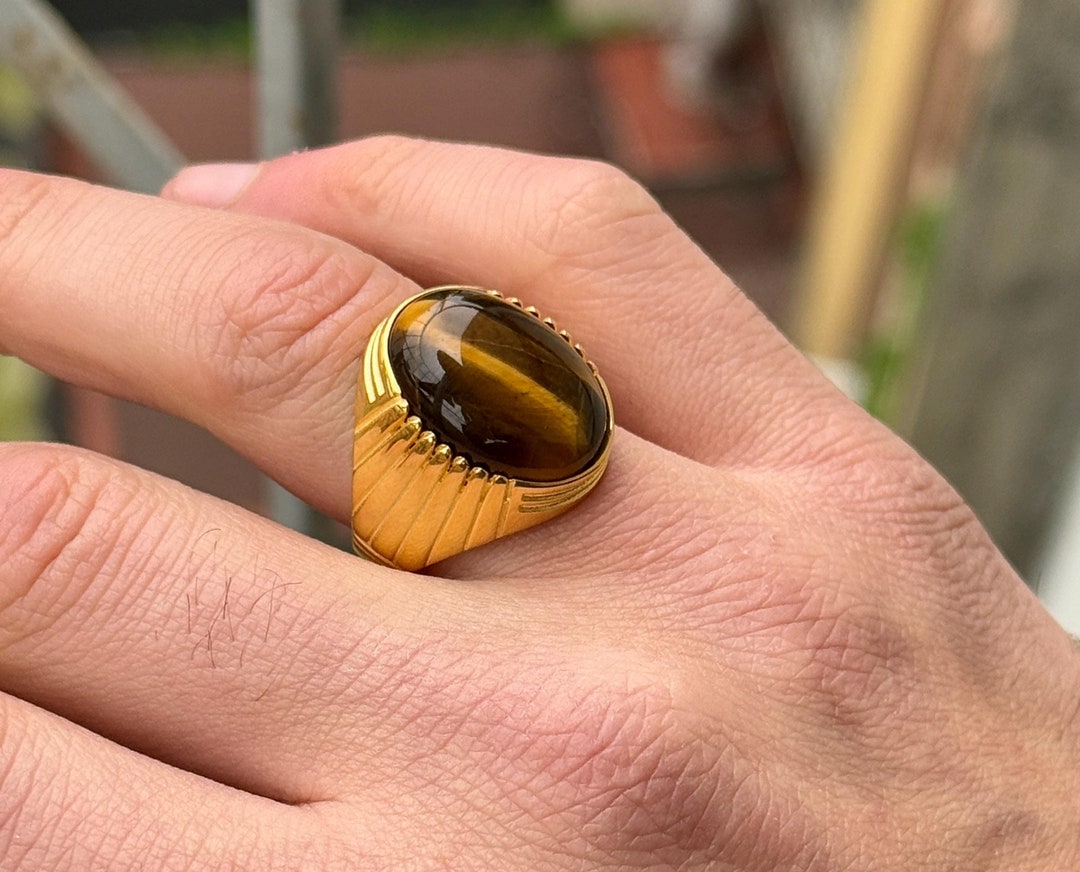 Olivenorma Men's Tiger Eye Gemstone Ring