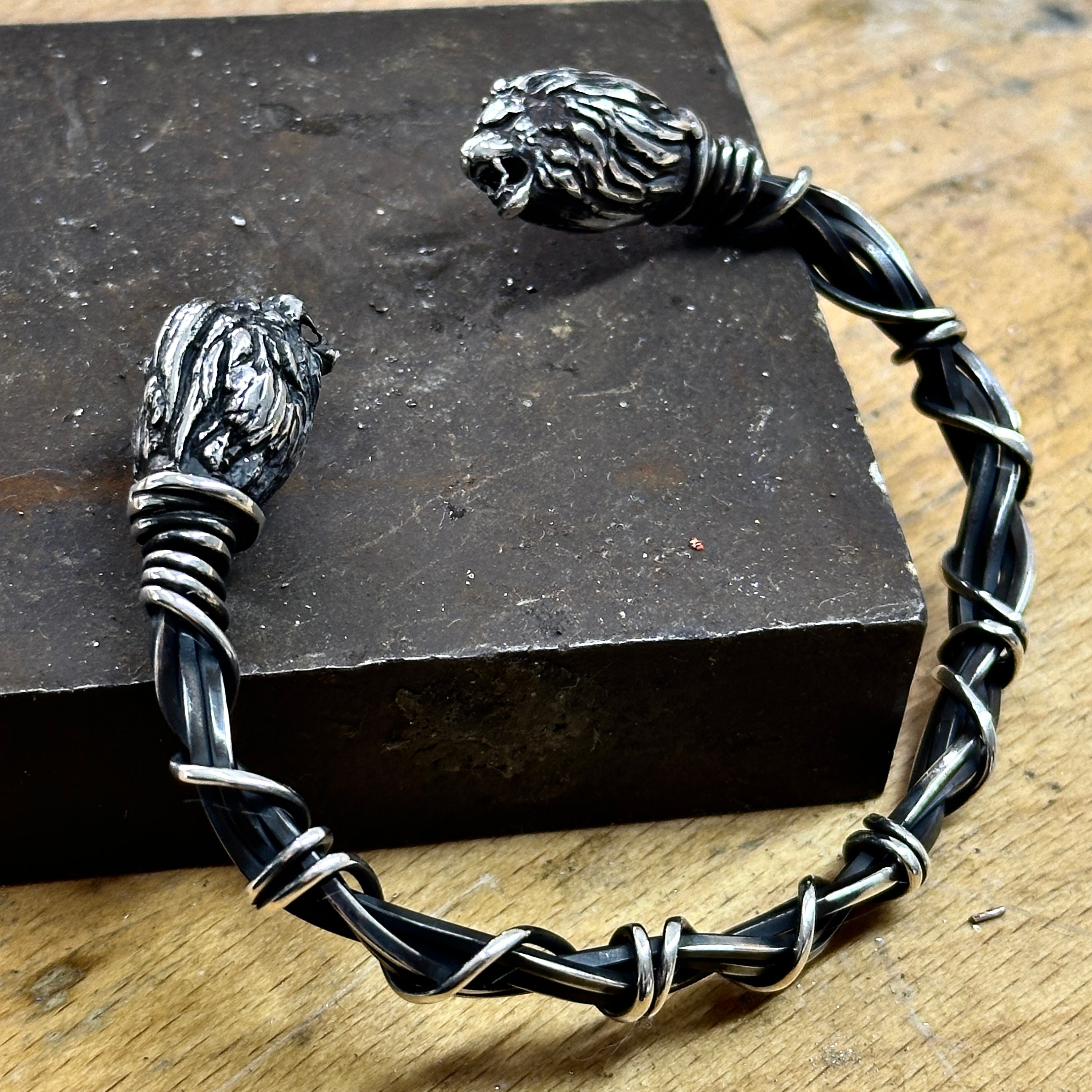 Silver Lion Bracelet , Lion Heads Handmade Bracelet , Wild Lion