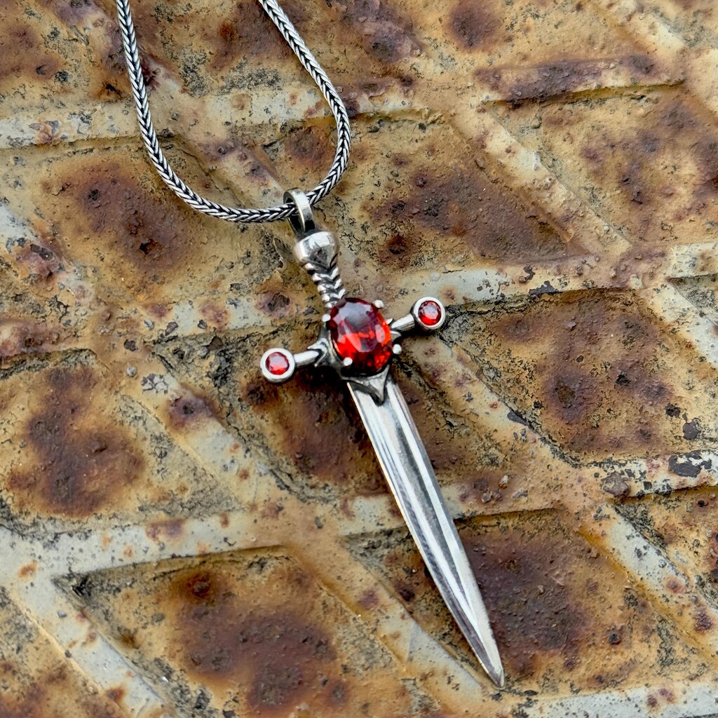 Orecchini Gotici In Argento Sterling 925 – Simboli Bara, Cristallo Rosso, Cranio, Spada, Merkaba, Lotus – Regalo Per Donne Con Panno Lucidante
