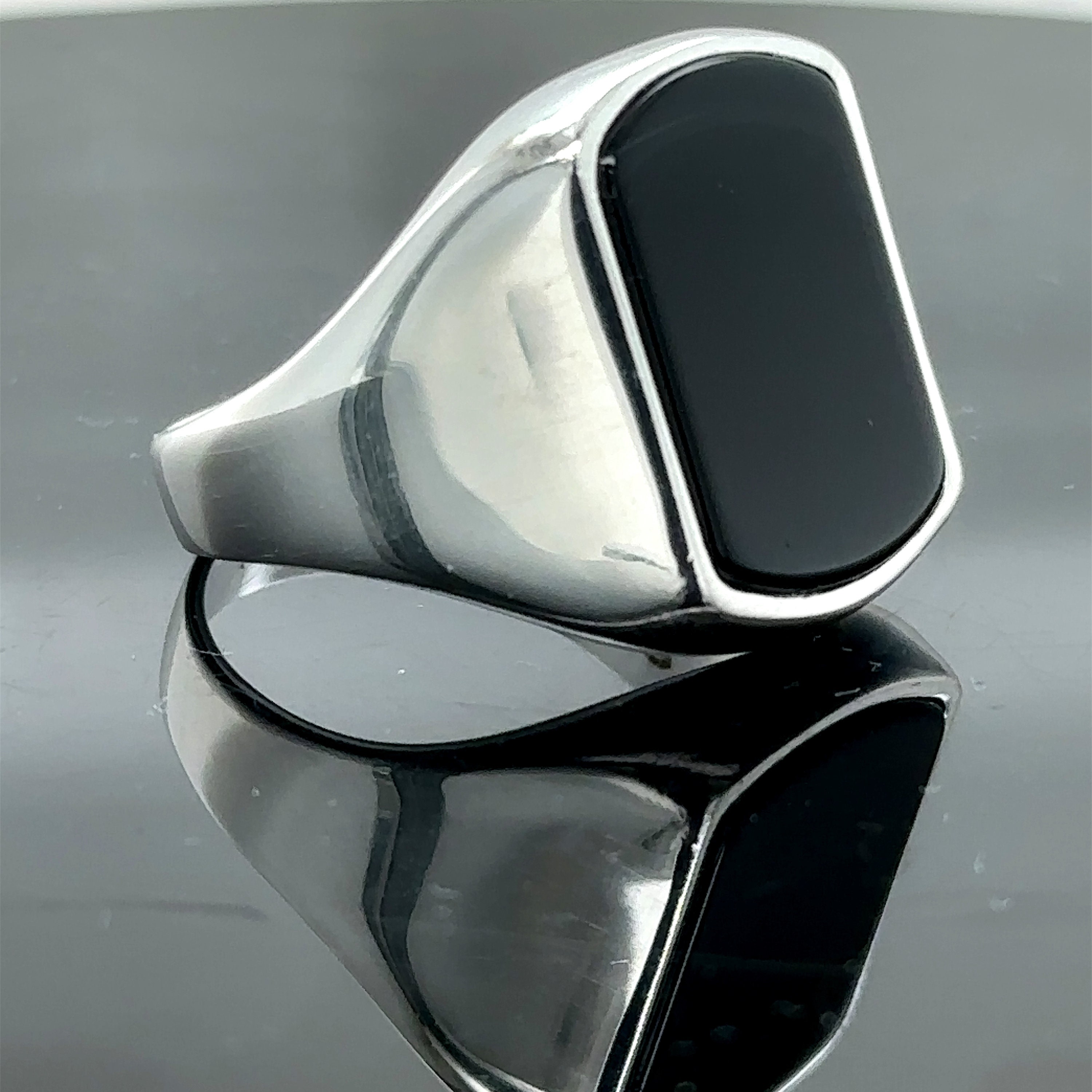 Mens Square Onyx Ring , Classic Gold Onyx Ring , Modern Mens Square Onyx Ring , Classic Gold Onyx Ring , Modern