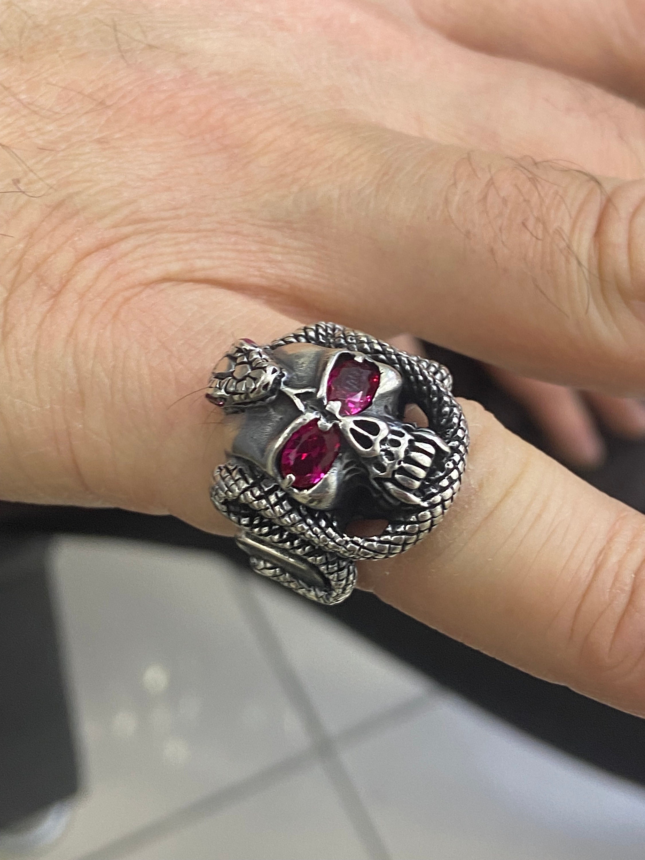 Skull Ring Ruby Eyes - Etsy Skull Ring Ruby Eyes - Etsy