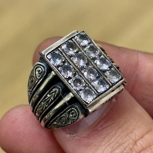 Anillo de banda de moissanita con diamantes de plata, anillo de plata grabado para hombres otomanos, anillo de boda turco grabado hecho a mano, anillo llamativo para hombres 925
