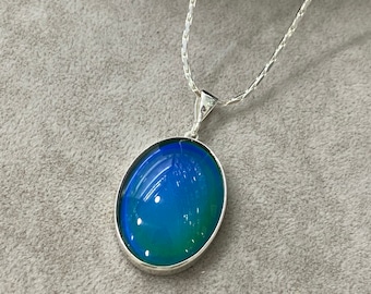 Silver Oval Sense Stone Necklace , Mood Necklace , Mood Color Changing Pendant , Color by Temperature Mood Necklace , 925k Sterling Silver