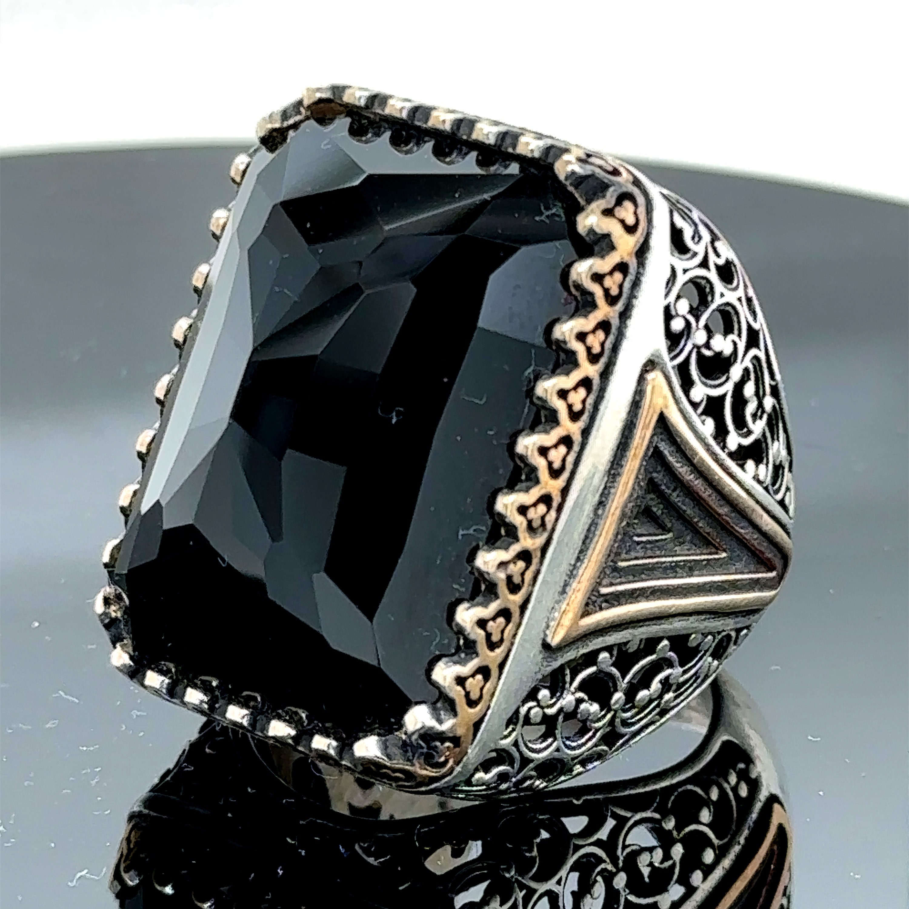 大きな黒い宝石の指輪、メンズスクエアジルコンブラックストーンリング