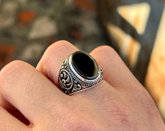 メンズシルバーブラックオニキスリング、オーバル刻印オニキスリング
