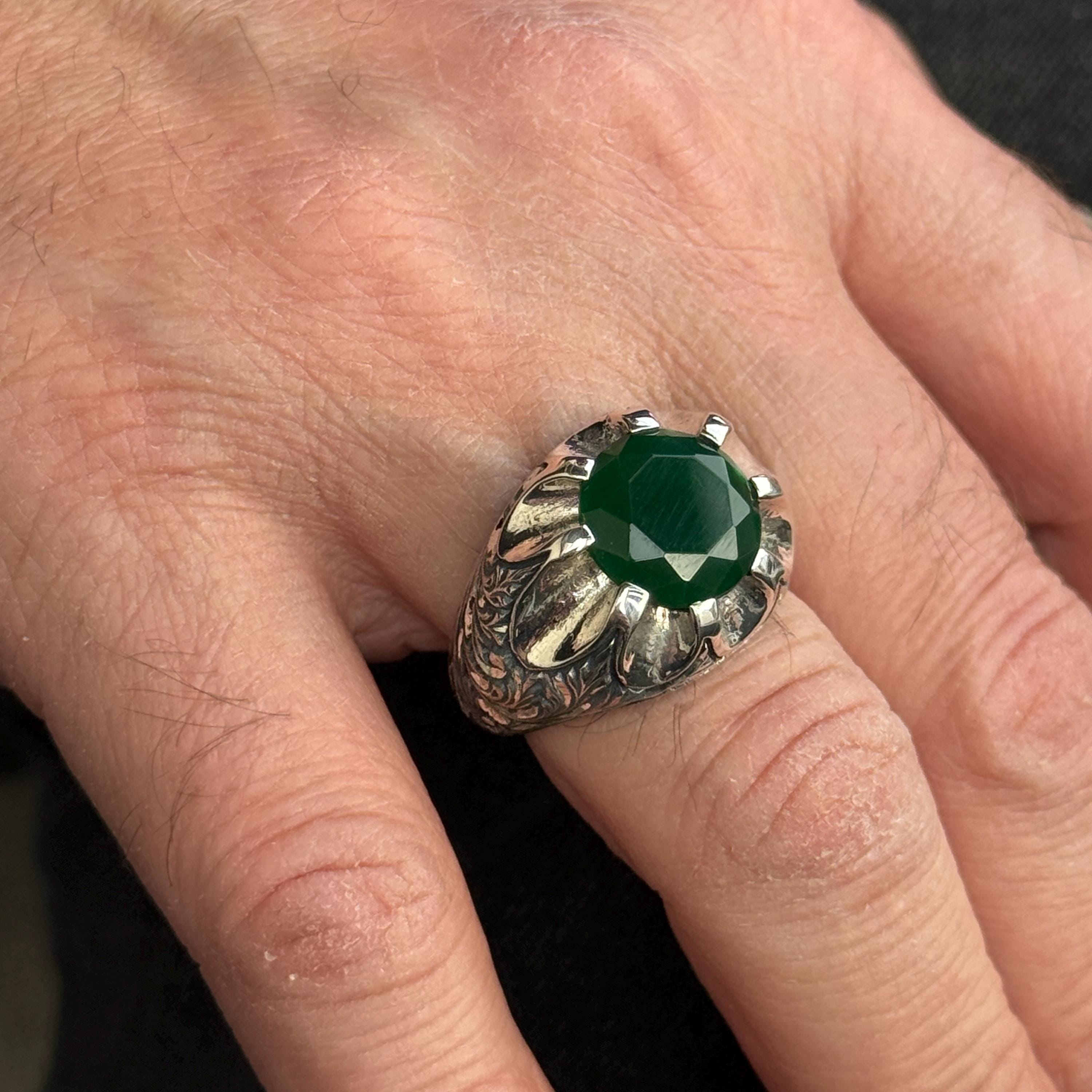Klassieke zegelring met diamant voor heren | Mostert Juweliers Klassieke zegelring met diamant voor heren | Mostert Juweliers