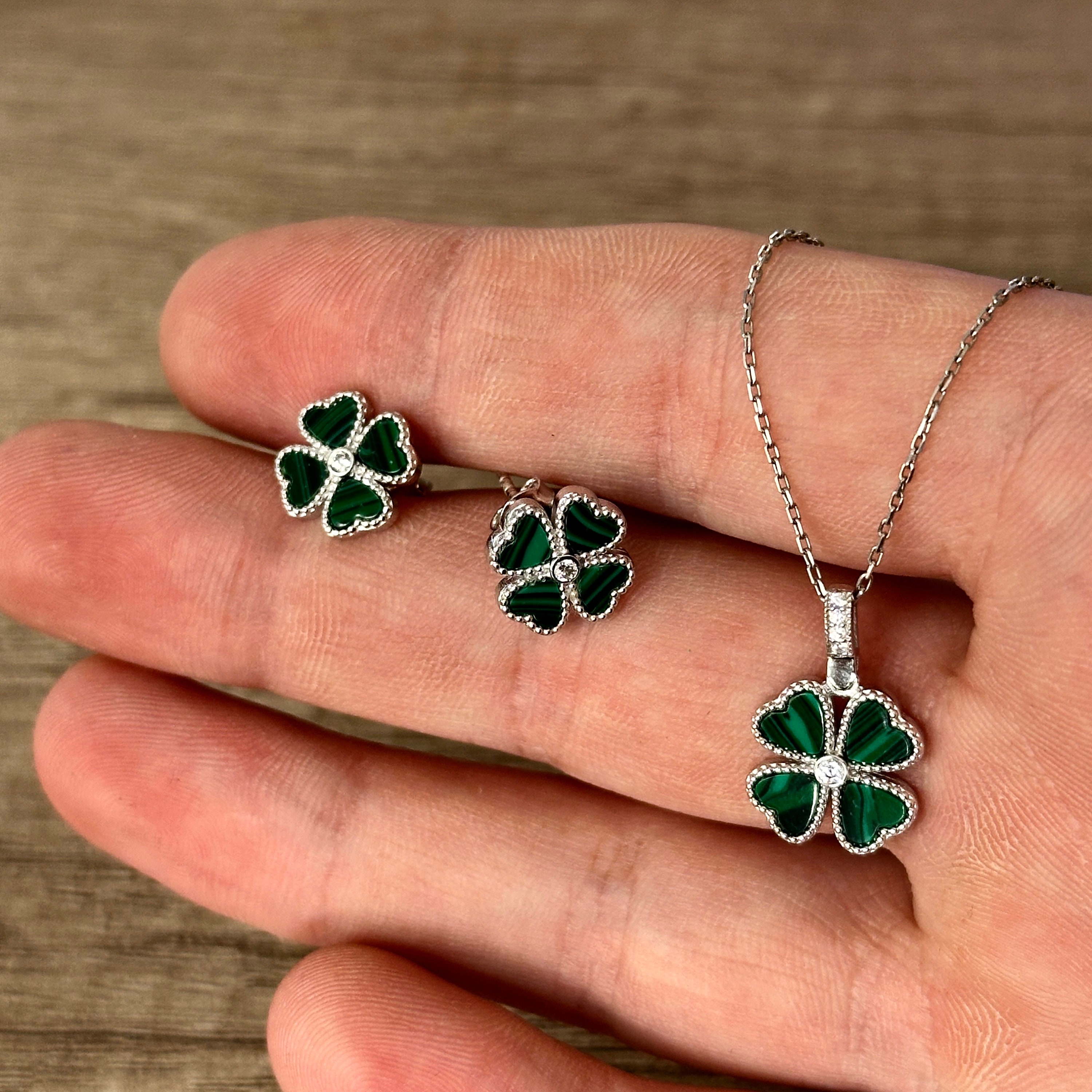 【STONEHENgE】Silver Material 2-way Clover Necklace SC24C17T Clover Necklace, Clover Silver Necklace, Silver Necklace