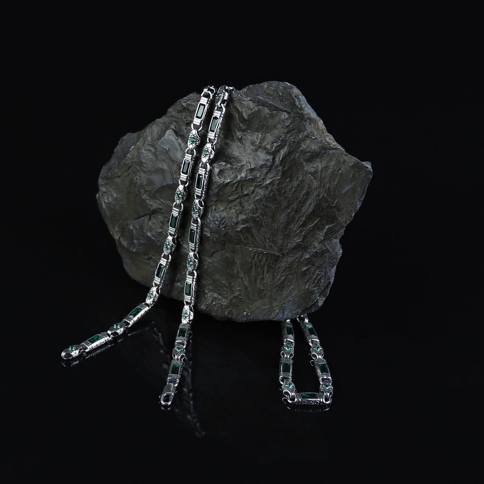 Silver Emerald Gemstone Engraved Chain, Green Stone Chain Necklace ...