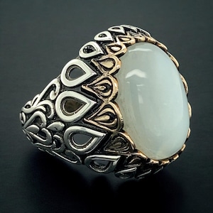 Men Silver Natural Moonstone Ring , Raw Moonstone Ring , Rainbow Moonstone Ring , Handmade Tulip Silver Ring , 925k Sterling Silver