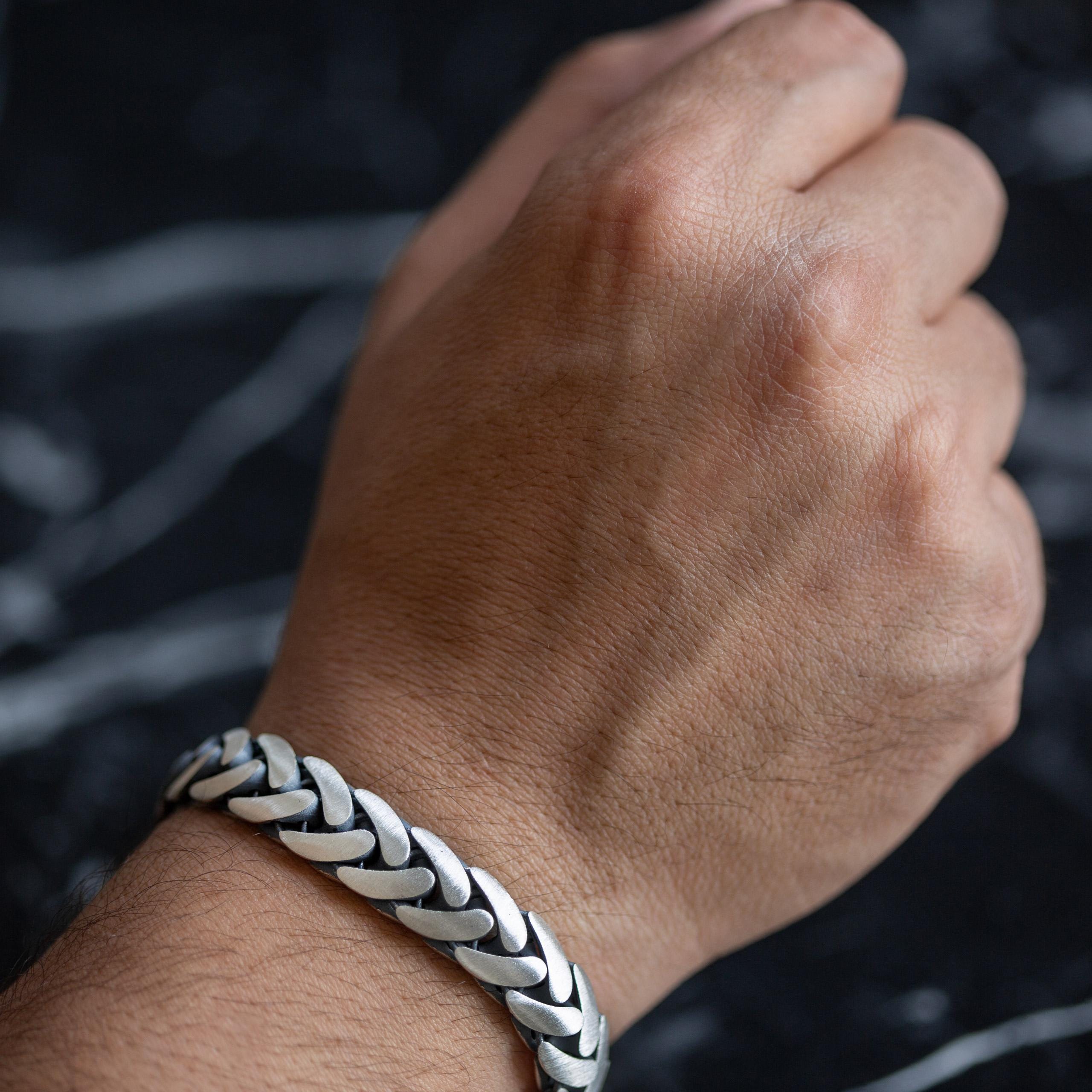 Men Leon Head Figured Chain Bracelet, Solid Curb Chain Bracelet