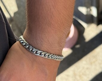 メンズシルバーエレガントチェーンブレスレット、男性用刻印