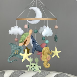 Ocean baby mobile for nursery Ocean crib mobile neutral Felt sea animals mobile Under the sea mobile Nautical nursery Ocean baby shower gift