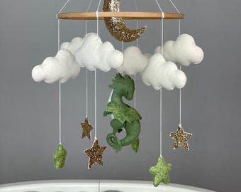 Móbile de bebê dragão neutro Decoração de berçário fantasia Móbile de berço dragão verde Móbile de dragão de feltro Chá de bebê fantasia