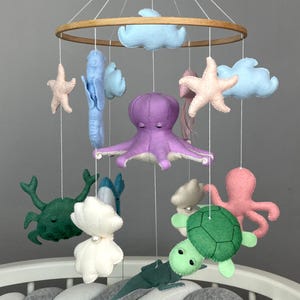 Ocean baby mobile girl Nautical nursery decor octopus Under the sea mobile Felt sea animals Ocean baby shower New baby girl gift