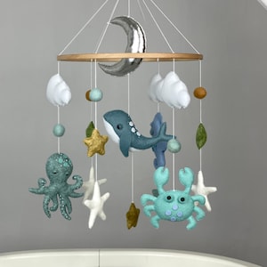 Ocean baby mobile whale Sea animals crib mobile octopus Nautical nursery decor Under the sea mobile Sea creature mobile personalized