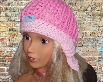 Nouveau bonnet Beenie pour fille au crochet fait main.