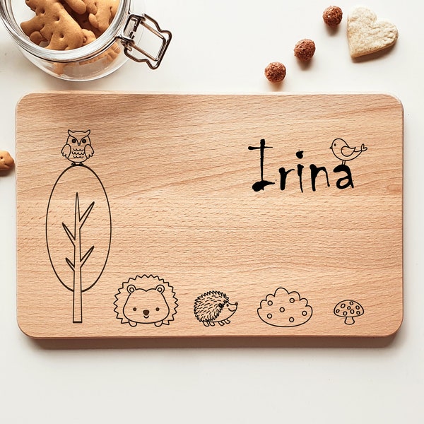 Gepersonaliseerde houten ontbijtplank voor baby's en kinderen als cadeau