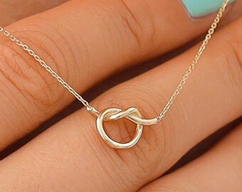 Knot Shaped Minimal Circle Necklace | 14k Gold Rope Love Symbol Pendant, Minimalist & Elegant Design, Valentine's Day Gift, Gift for Her