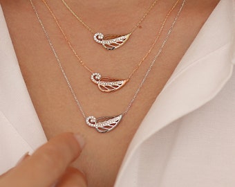 14k Gold Leaf Pendant Necklace | Minimal Nature Inspired Floral Jewelry