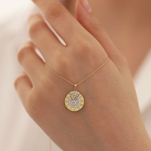 Colgante de diamante con disco giratorio del zodíaco / Oro de 14 k para los signos del zodíaco (Cáncer, Tauro, Géminis, todos los signos). Collar único / Regalo para ella.