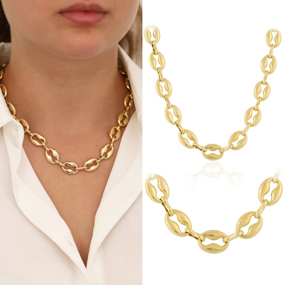 4 Ways To Style Your Chunky Chain Necklace Like An Influencer