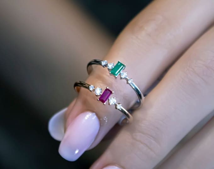 14k Gold Baguette Emerald & Diamond Ring | May Birthstone Minimalist Band