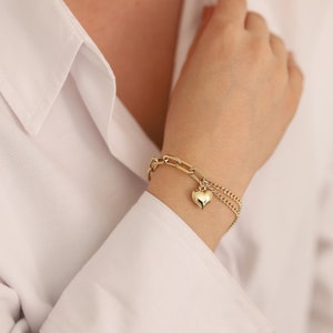 Gourmette double et trombone à maillons épais, pendentif coeur soufflé, bijoux de mariage faits main | Bracelet coeur en or 14 carats | Cadeau d&#39;anniversaire pour elle