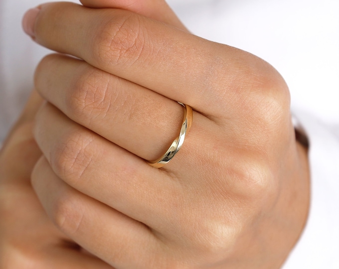 14k Gold Rope Twist Ring | Stackable Statement Band