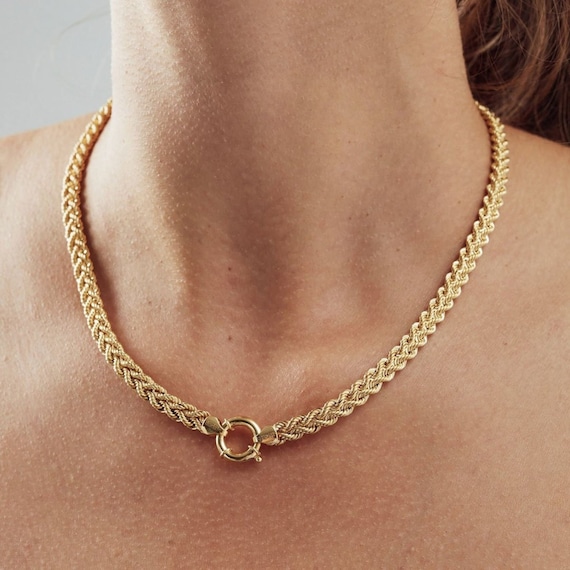 Locking clasp necklace deals