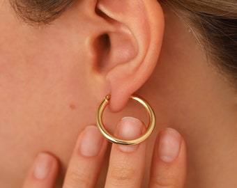 14k Gold Hoop Earrings | Timeless Round Hoops, Everyday Versatile Statement Pair