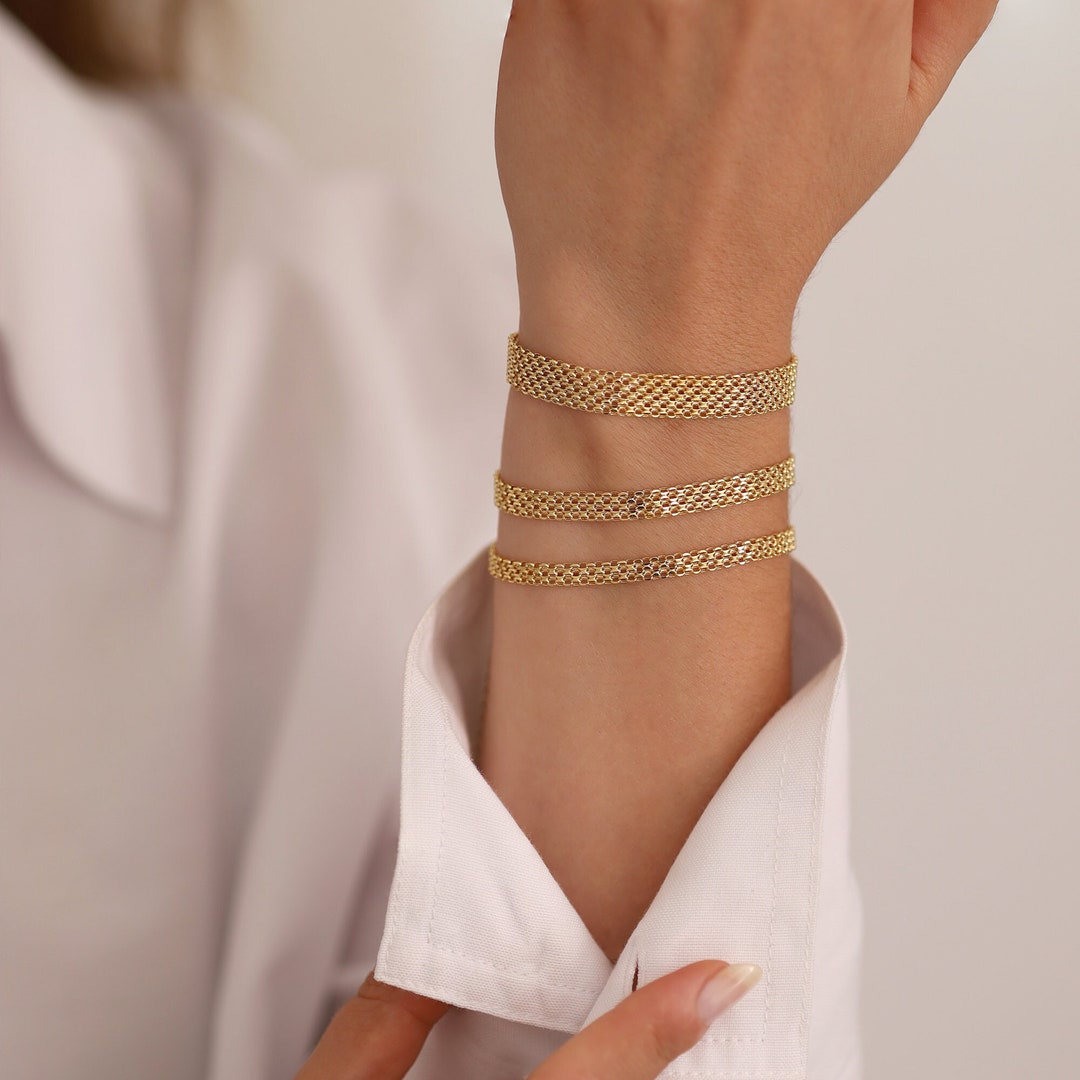 14金Aurate midi gold bar bracelet May4-Auburn-27.jpg?v=1717119301