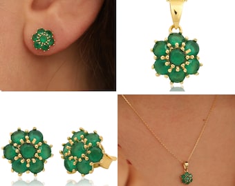 Hexagon Flower Emerald Necklace | Honeycomb Green Emerald Dainty Pendant with Gold Chain, May Birthstone Gemstone, Valentine's Day Gift