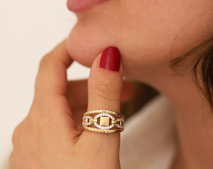 14k Gold Geometric Shaped Engraved Ring | Textured Fore Finger Ring, Shiny Wide Ring, Chic Statement Jewelry, Anniversary Gift, Gift for Mom