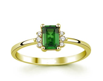 18k Gold Emerald Engagement Ring | Vintage Diamond Cluster Handmade Jewelry