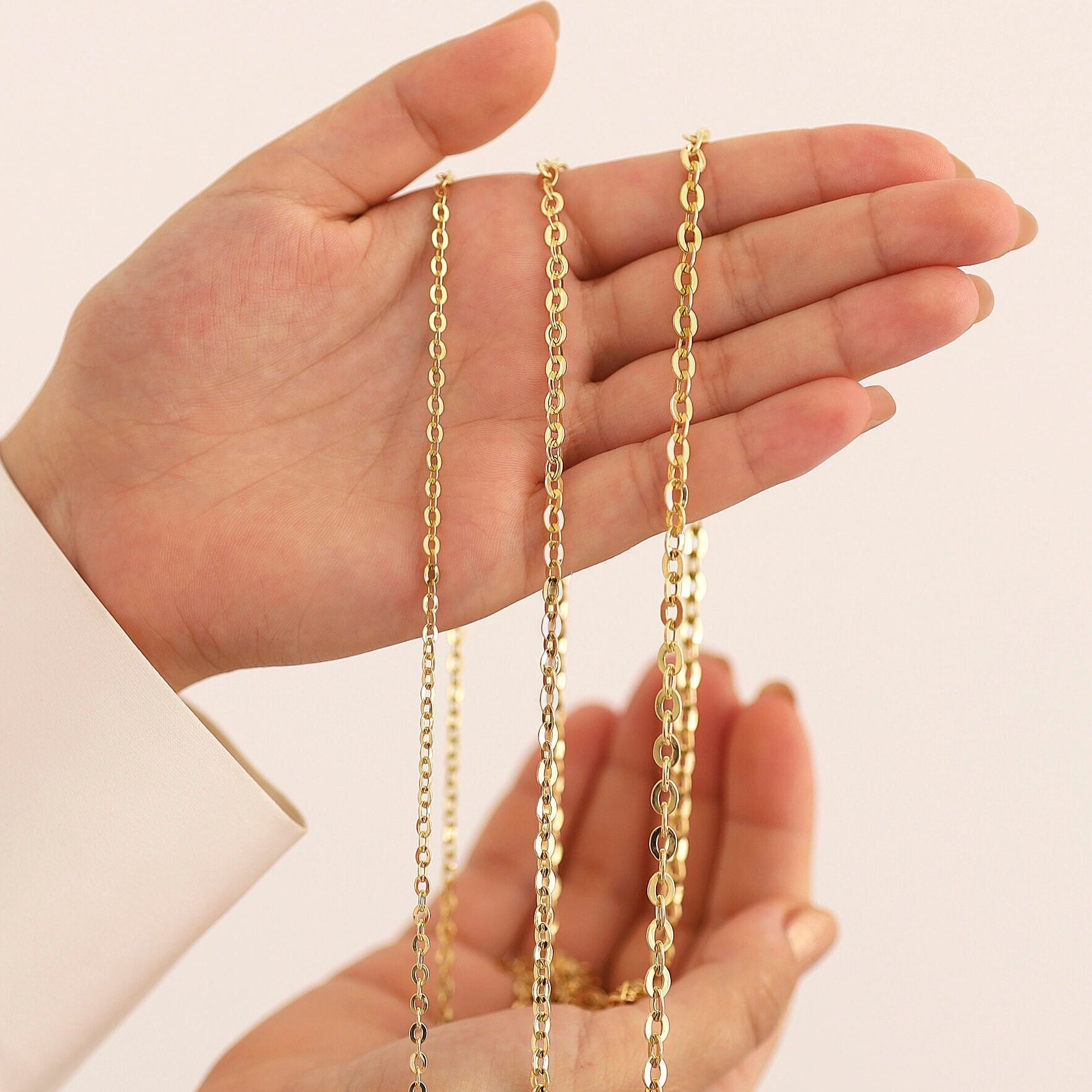 14K Gold Thin Elongated Oval Link Chain Necklace, Small Size Link – Nana  Bijou