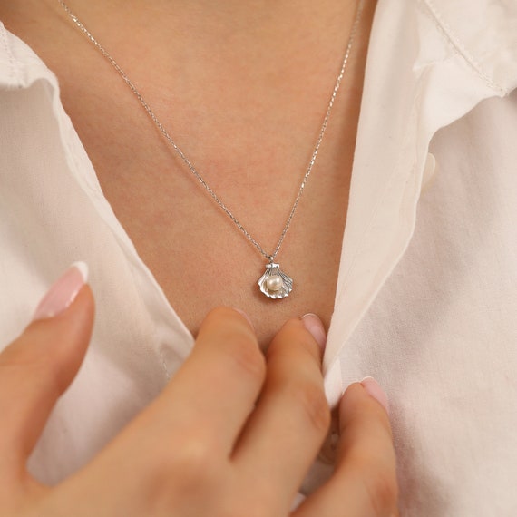 Pearl in Seashell Pendant Cockle Shell Necklace AAA - Etsy Sweden