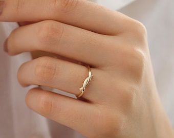 14k Gold Twist Bagel Ring | Slim Knot Bow Stackable Dainty Everyday Band Jewelry