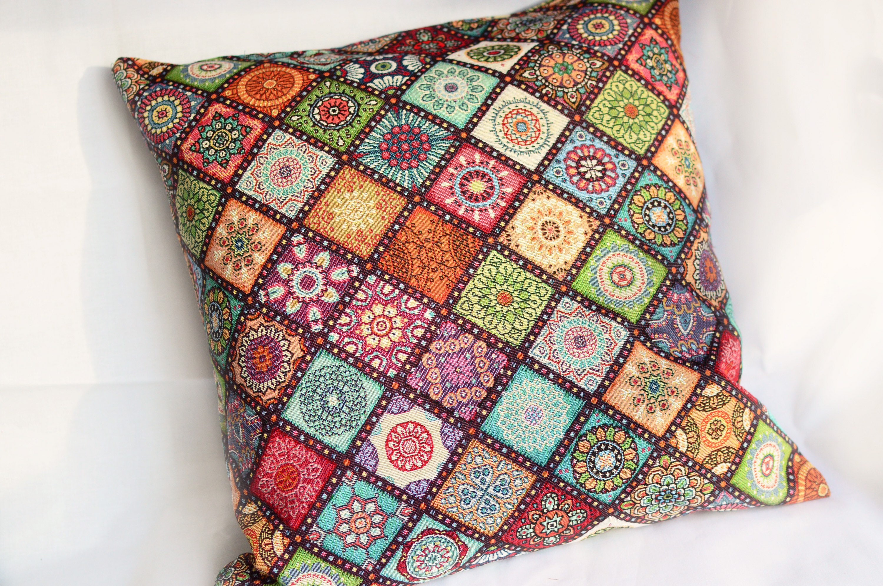 Housse de Coussin Motif Losange & Fleurs Coloré Style Bohème