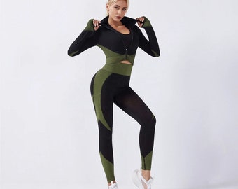 Workout Set. Leggings, Sports Bra & Yoga Jacket - Perfect Exercise Outfit for Women