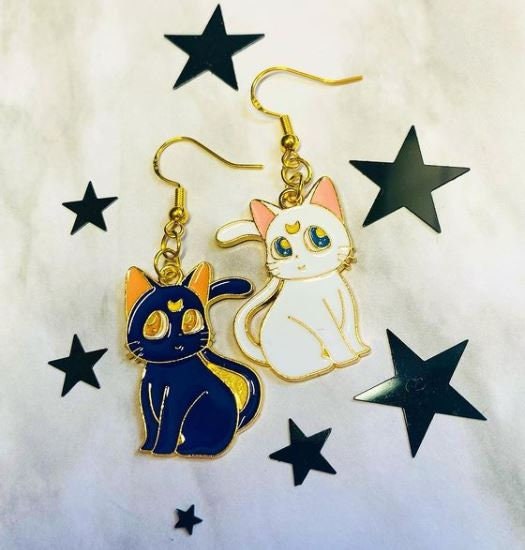 Luna The Cat Charm Necklace DIY Kit