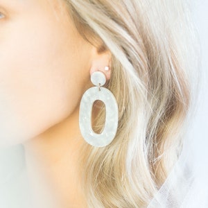 White Pearlescent Dangle Oval Shaped Hoop Earrings | Hypoallergenic, Pearl, Lightweight, Statement, Wedding Day, Bride Bridal Party, Gift