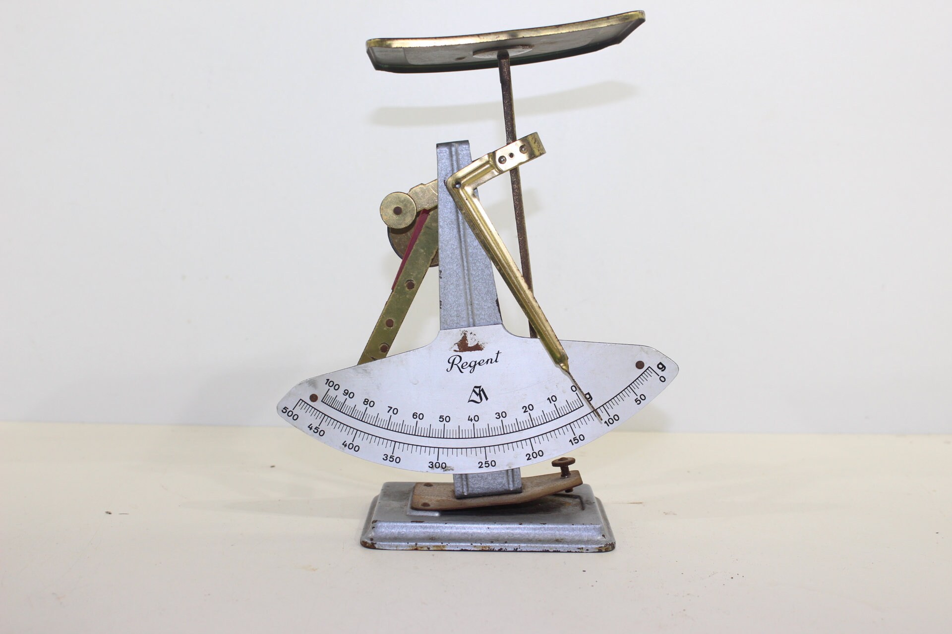 Old Antique THE SUPERIOR POSTAL SCALE 4 LBS Capacity Table Top POSTAL SCALE