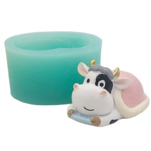 3D Cattle Cow Silicone Mold Clay Soap Plaster Epoxy Mould DIY Cake Chocolate 3D Cattle Cow Silicone Mold(Random color)