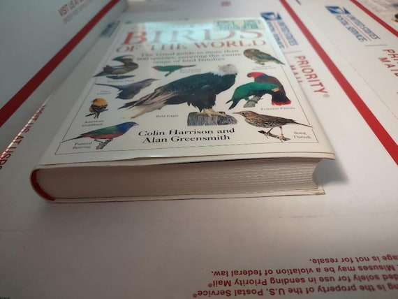 Birds of the World by Alan Greensmith and Colin J. Harrison