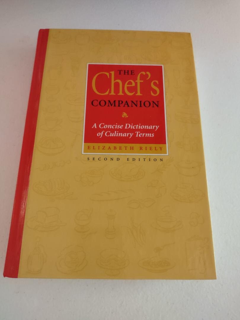 The Chef's Companion: A Concise Dictionary of Culinary Terms (Culinary Arts) by Elizabeth Riely Hardcover 1996 ISBN 9780442022488