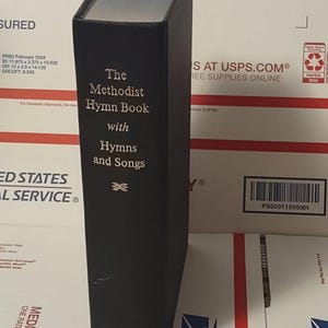 The Methodist Hymn book with Tunes 35th edition 1972 Hardcover copyright 1933, Rare vintage song book, 1,188 pages Free shipping VG