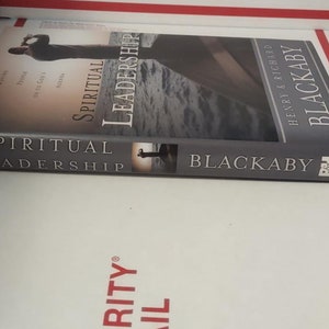 Spiritual Leadership: Moving People on to God&#39;s Agenda by Henry and Richard Blackaby 2001 HCDJ NEW