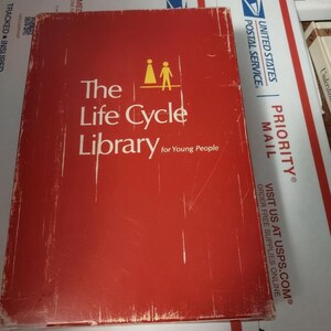 The Life Cycle Library for Young People 4 Book Set With Parents Answer ...