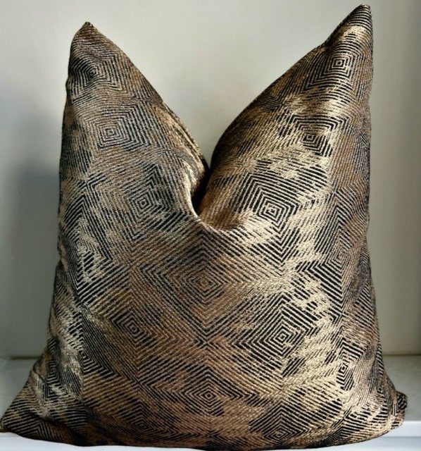 Dakota Fields 12 x 20 Rectangular Handwoven Jacquard Accent Lumbar Throw  Pillow, Sequins, Geometric Design, White, Black